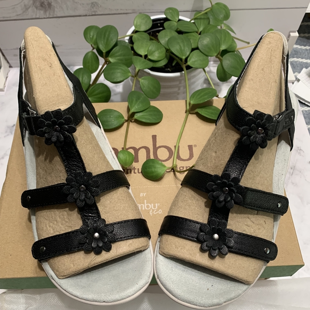 Jambu Women's Sunflower Sandals